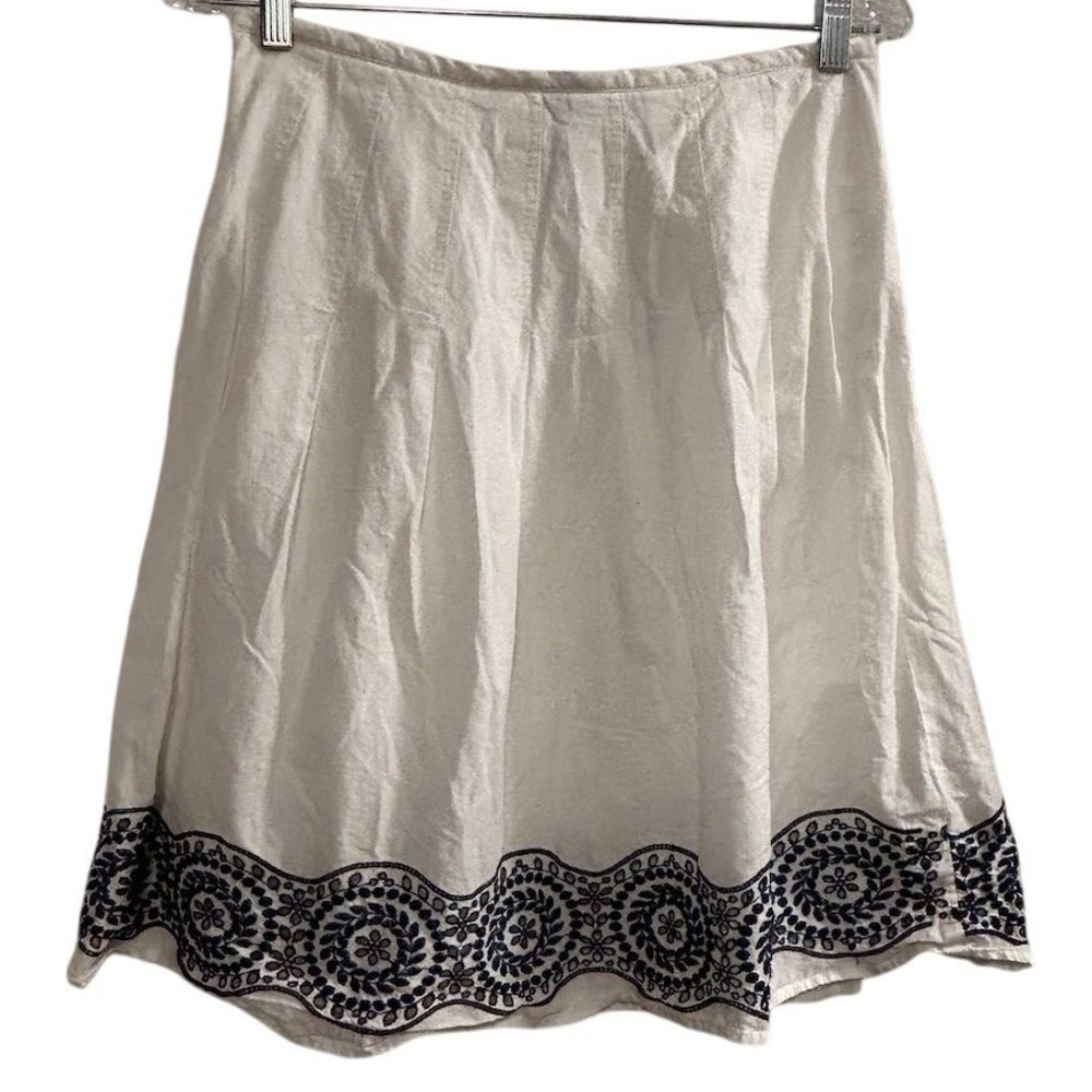 Ann Taylor Women's White Navy Embroidered Skirt Size‎ 2 Casual